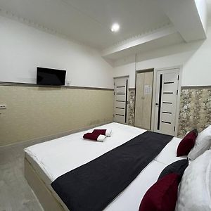 Delüks Üç Kişilik Oda